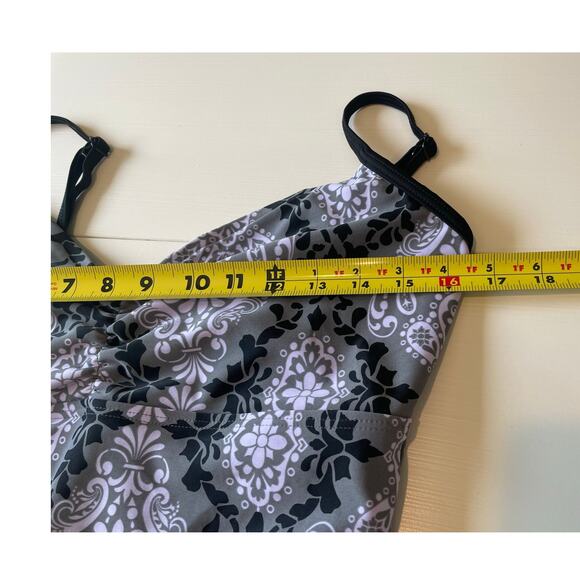 Athleta One Piece Swimsuit Size XL Damask Print Gray Black Lavender - Picture 9 of 10